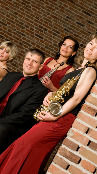 Deutsches Saxophon Ensemble 2011; Quelle: http://www.deutsches-saxophon-ensemble.de/de/galerie/